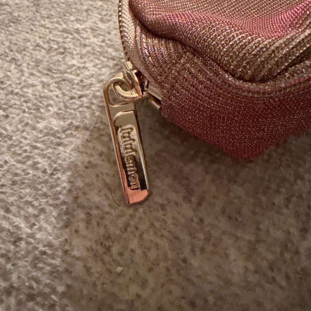 lululemon athletica Glitter Nano belt Bag nwt - Picture 9 of 9